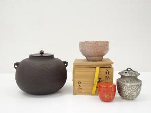 A　吉田萩苑　茶碗・白銅香炉・茶釜など　4点